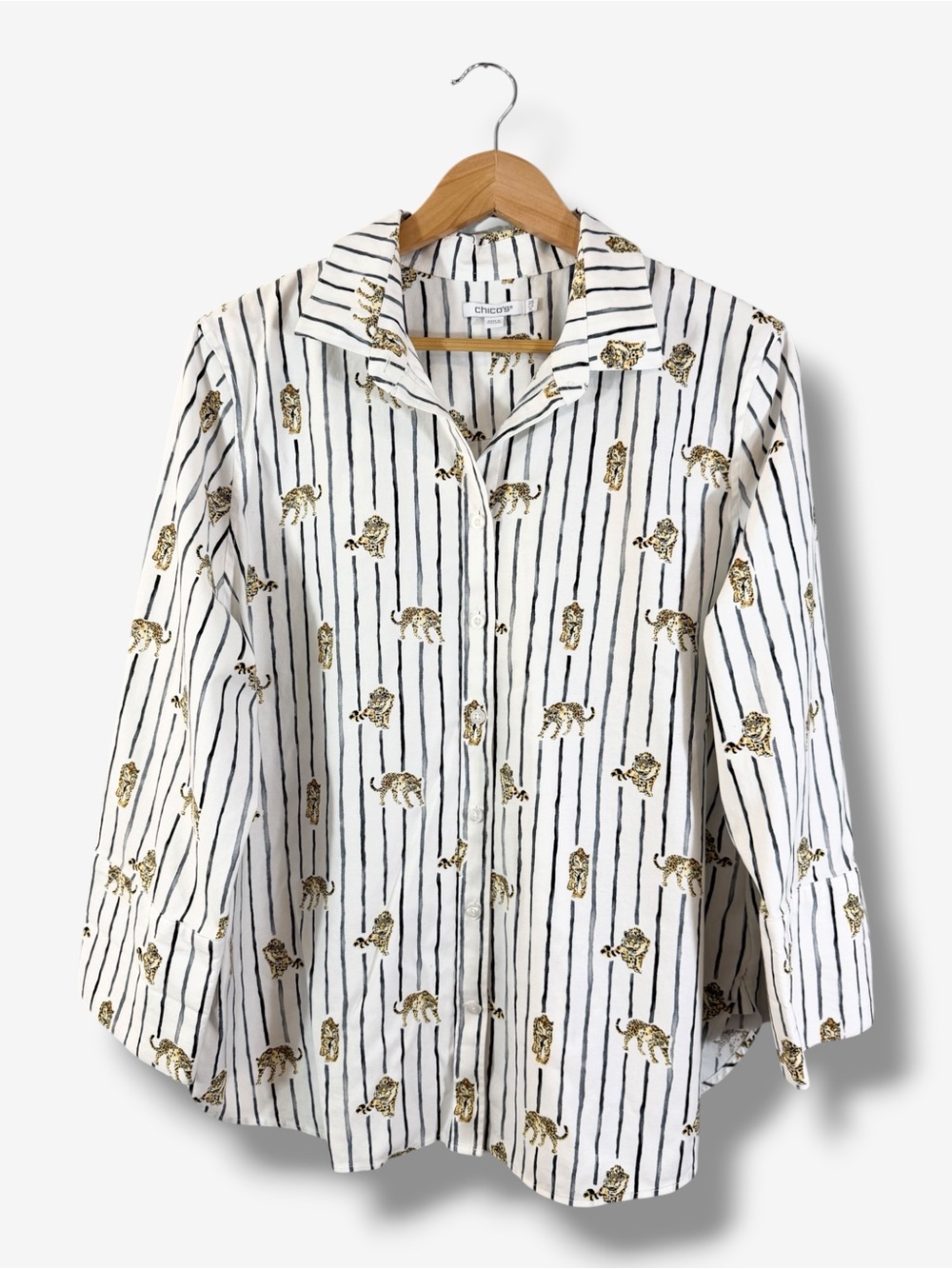 Chico’s Leopard Tiger Novelty Print Button Down Shirt 2.5 US 14